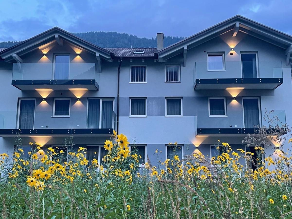 Rosensuite La Residenza Del Rosengarten Pinzolo Buitenkant foto